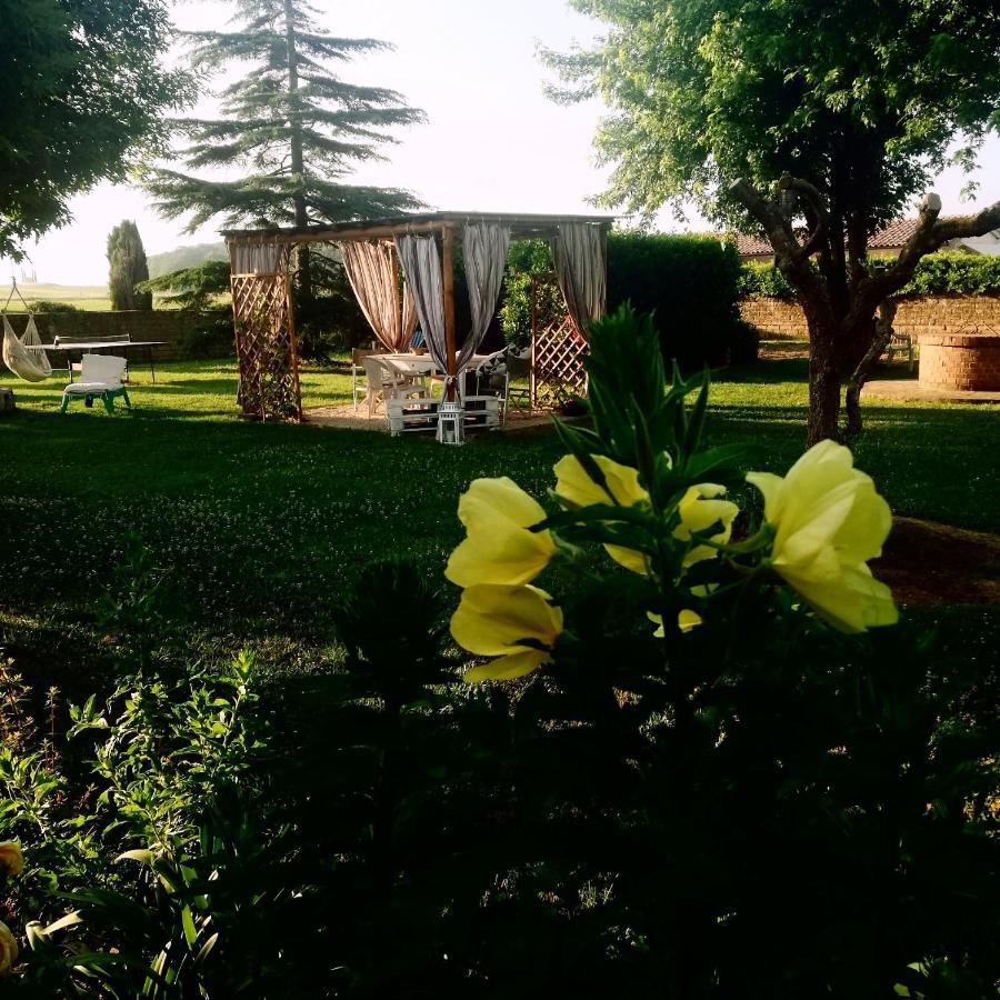 פונסאקו Casolare Isabella "Il Rifugio Dei Vinili" And Alice'S Room מראה חיצוני תמונה