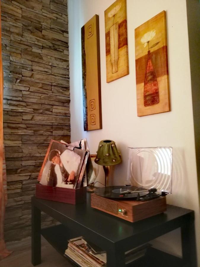 פונסאקו Casolare Isabella "Il Rifugio Dei Vinili" And Alice'S Room מראה חיצוני תמונה