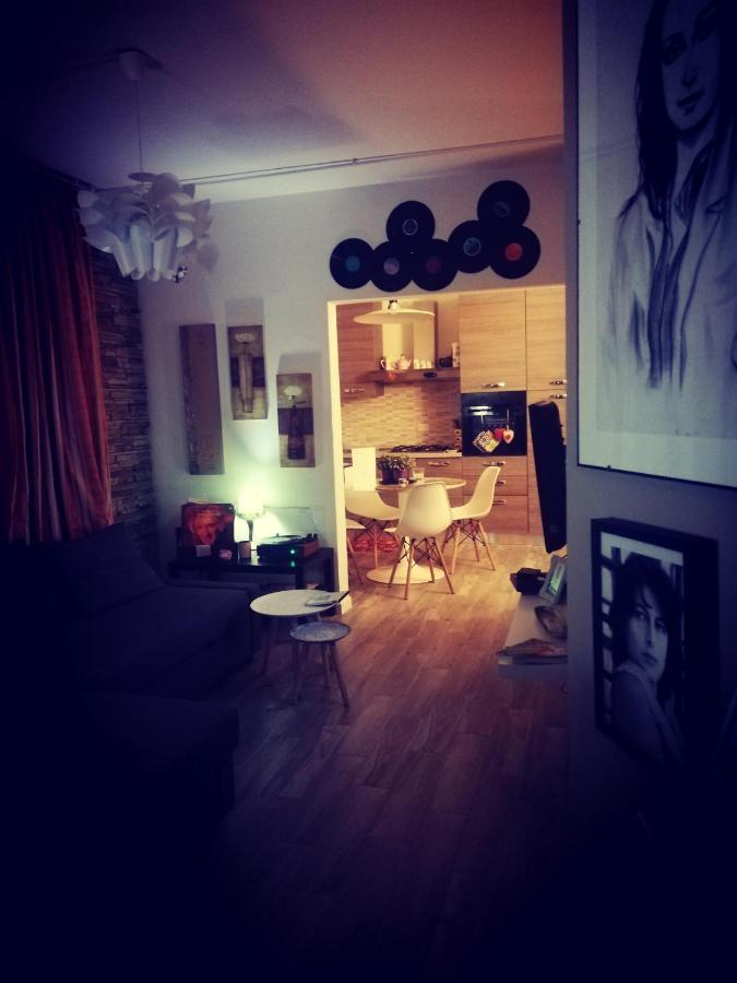 פונסאקו Casolare Isabella "Il Rifugio Dei Vinili" And Alice'S Room מראה חיצוני תמונה